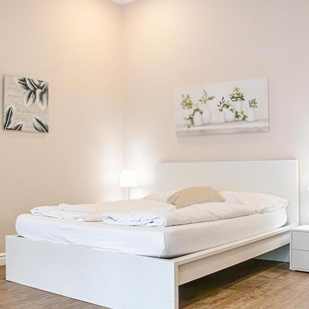 Stylish Studio Apartment Wiener Stadthalle Exterior foto