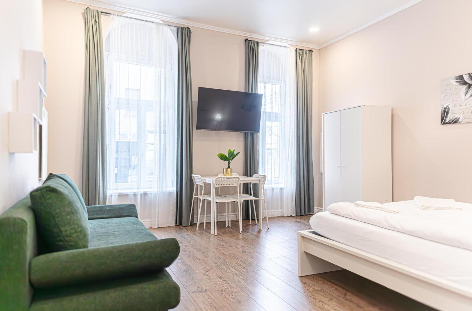 Stylish Studio Apartment Wiener Stadthalle Exterior foto